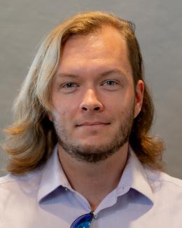 Jono Headshot
