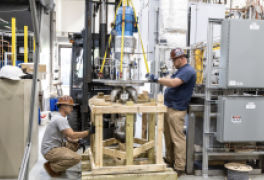 New component installed in molten salt laboratory