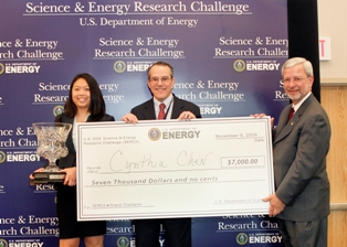 Cynthia Chen, of Albuquerque, N.M., a student at the University of Texas at Austin and prize winner of the second annual DOE Science and Energy Research Challenge — SERCh. Pictured (l-r): Chen, Jim Roberto, ORNL Director of Strategic Capabilities; Gerald Boyd, Manager, DOE Oak Ridge Office.