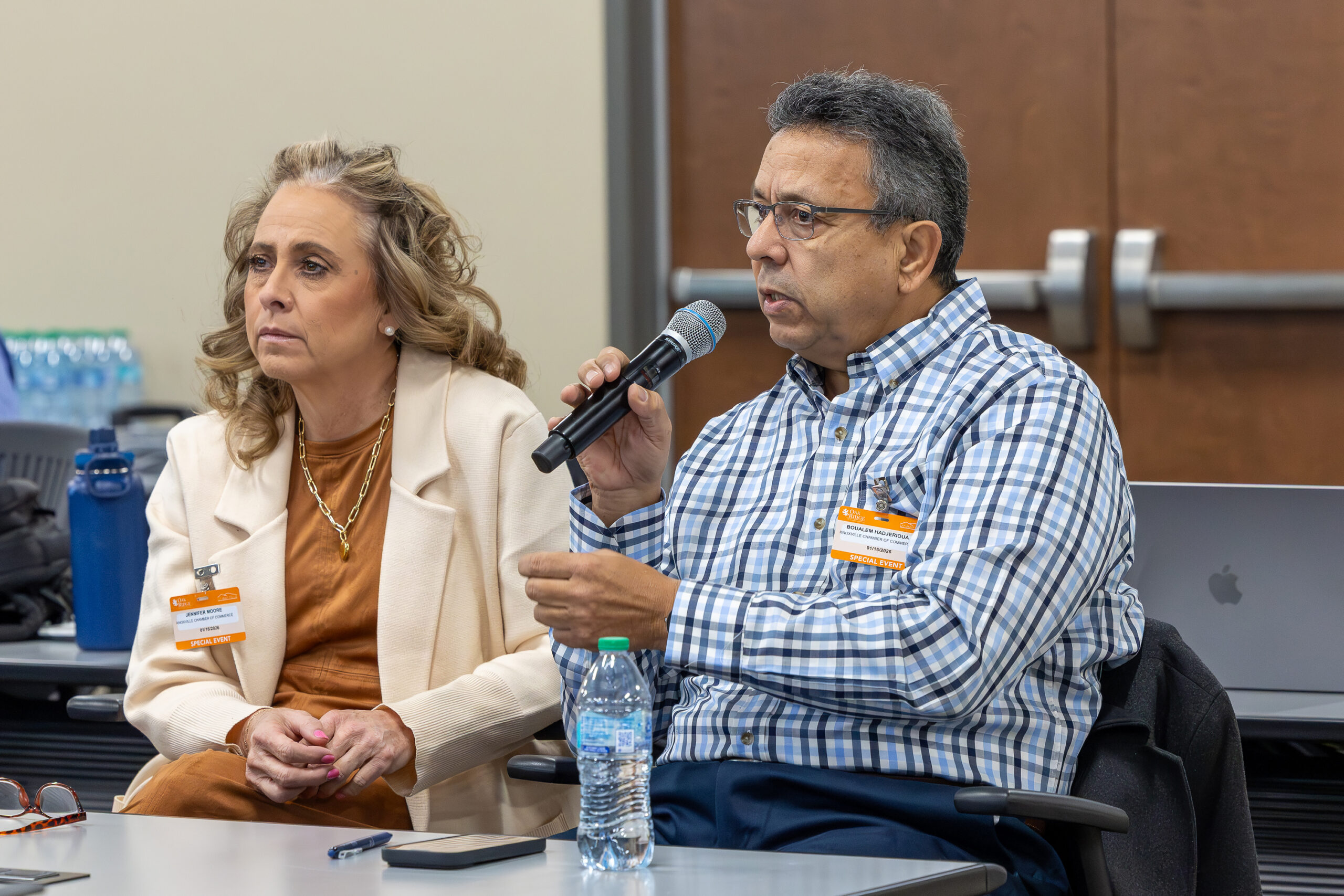Bo Hadjerioua asks a follow-up question during the audience Q&A
