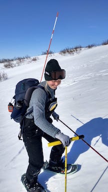 Snow sampling, Credit: Katrina Bennett/LANL