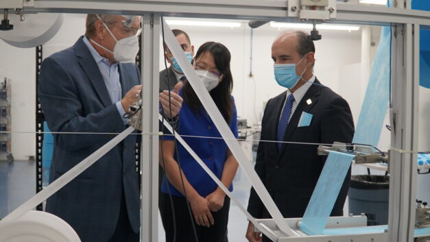 ORNL industry collaboration enables job growth, N95 mask production in Florida