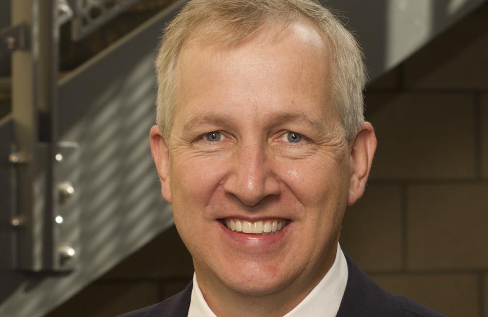 Portrait of Steven Schmid.