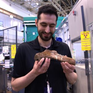 ORNL neutron bone imaging brings T. rex to life